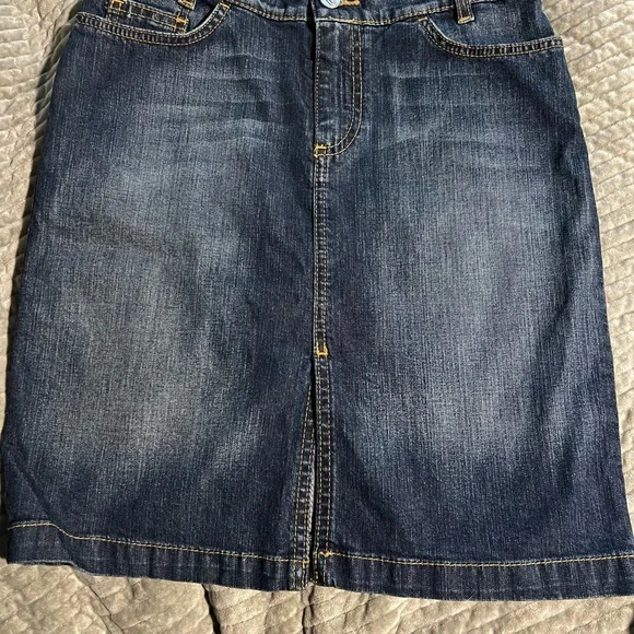 Lacoste Dark Blue Denim Skirt with Yellow Stitching also Florida Gator sporty - Picture 3 of 15